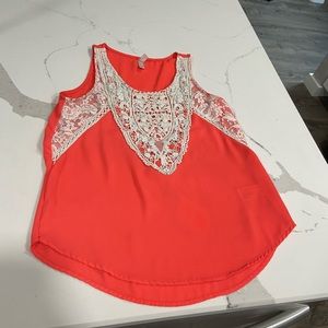 Women’s small crochet tank